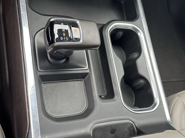 Used 2024 GMC Sierra 1500 SLT w/ SLT Convenience Package AWD/4WD image 16