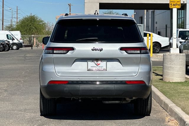 Certified 2023 Jeep Grand Cherokee L Laredo RWD image 8