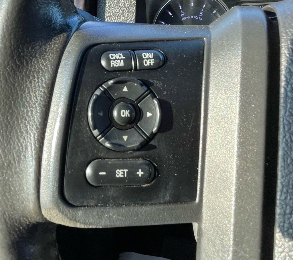 Used 2015 Ford F250 Platinum w/ FX4 Off-Road Package AWD/4WD image 22