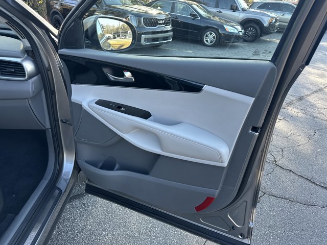 Used 2019 Kia Sorento SX w/ SX Touring Package image 15