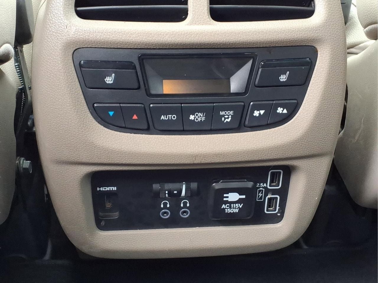 Used 2020 Honda Pilot Touring image 14