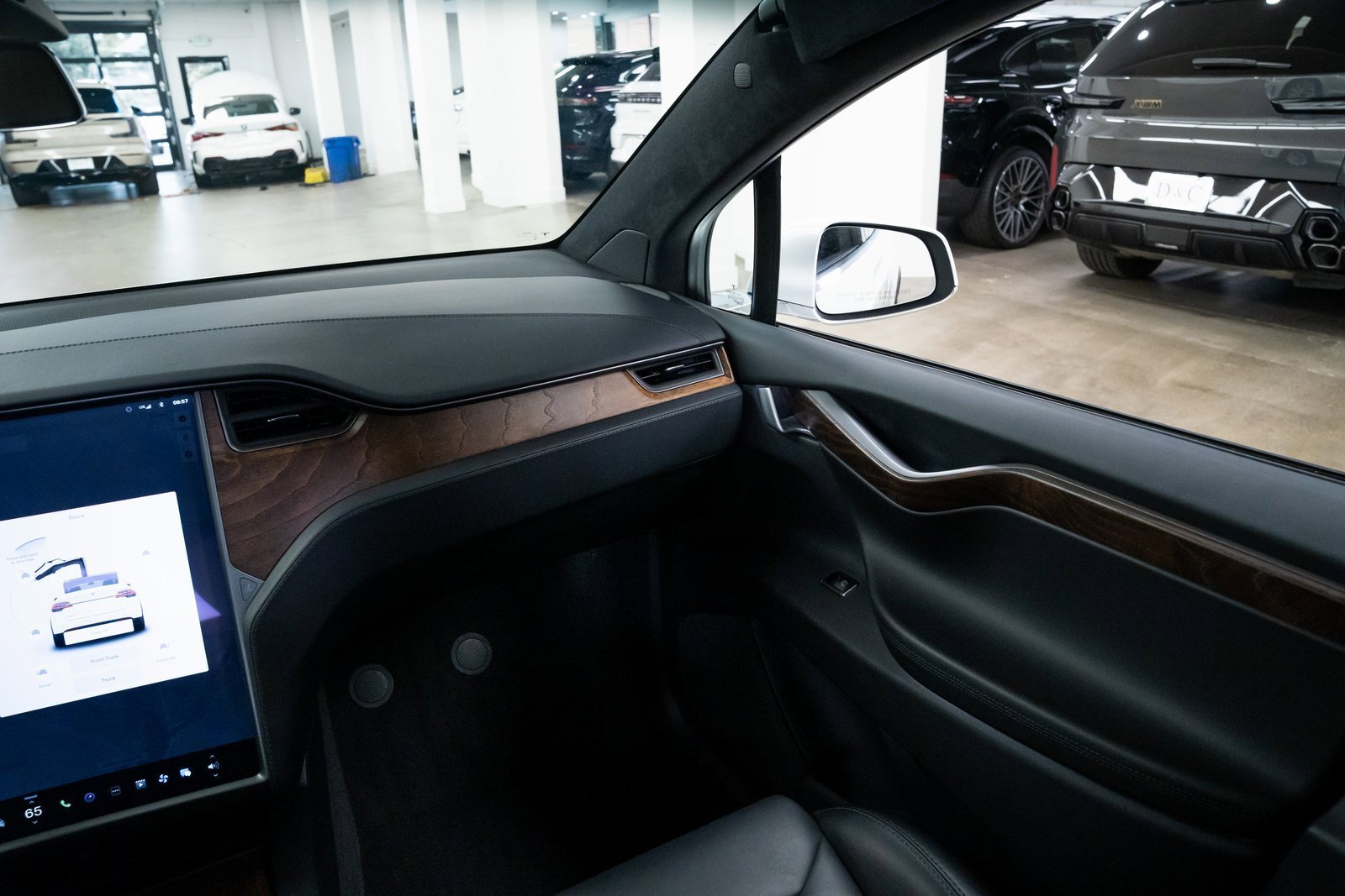 Used 2019 Tesla Model X 100D image 11