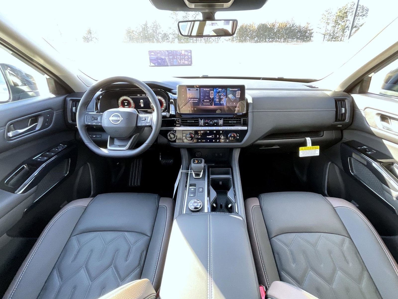 New 2026 Nissan Pathfinder Platinum image 13