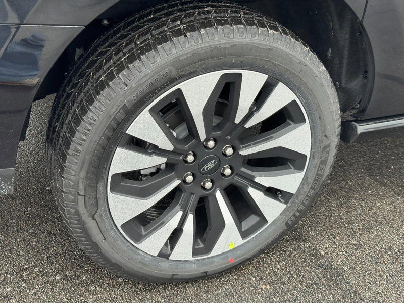 New 2025 Ford Expedition Max Platinum w/ Platinum Ultimate Package image 4