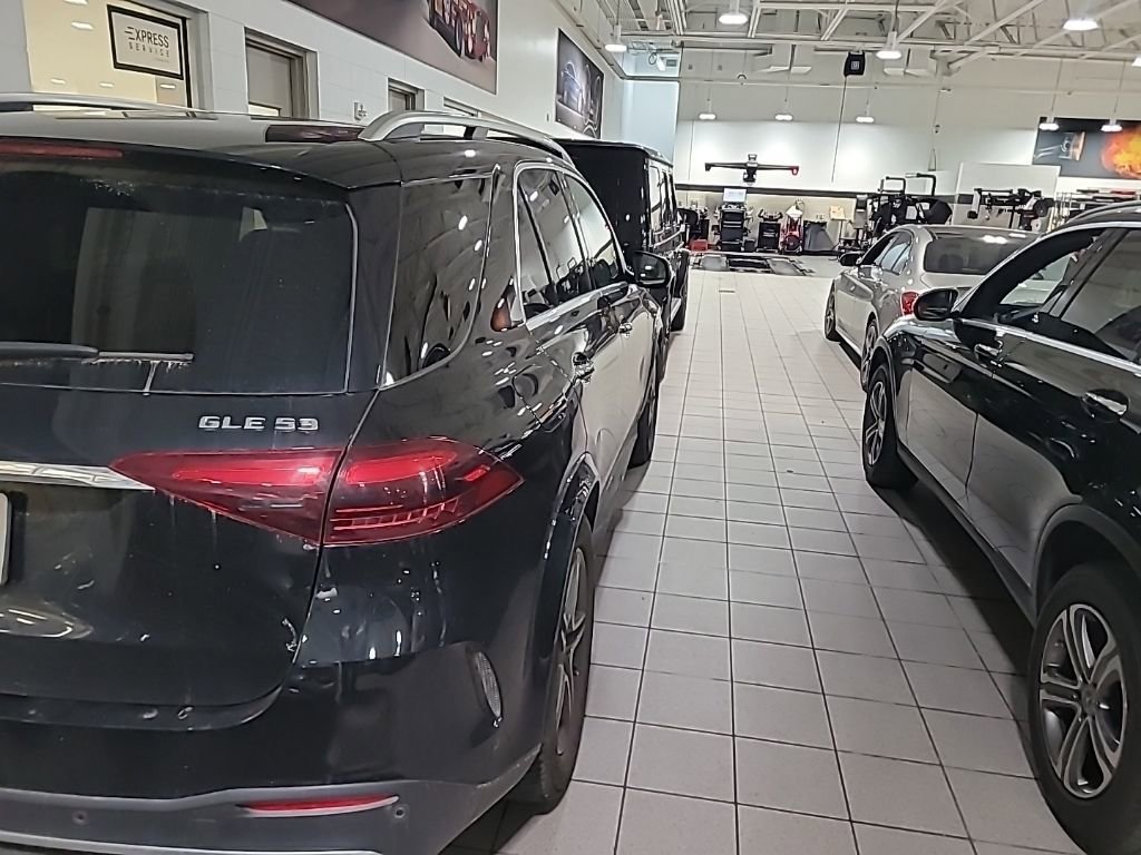 Certified 2024 Mercedes-Benz GLE 53 AMG 4MATIC image 10