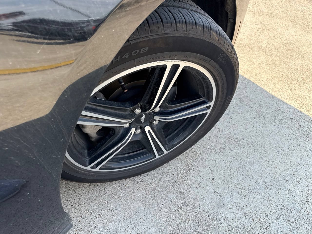 Used 2025 Ford Mustang Premium RWD image 13