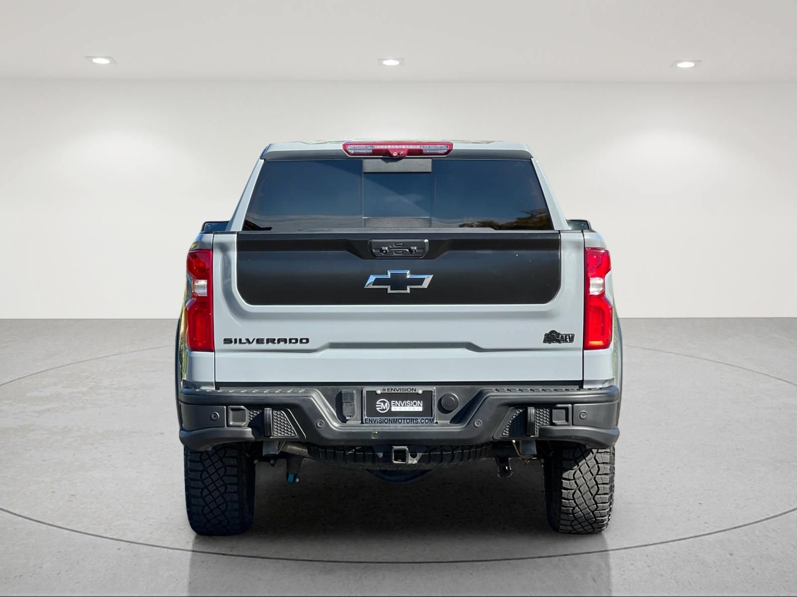 Used 2024 Chevrolet Silverado 1500 ZR2 w/ ZR2 Bison Edition AWD/4WD image 4