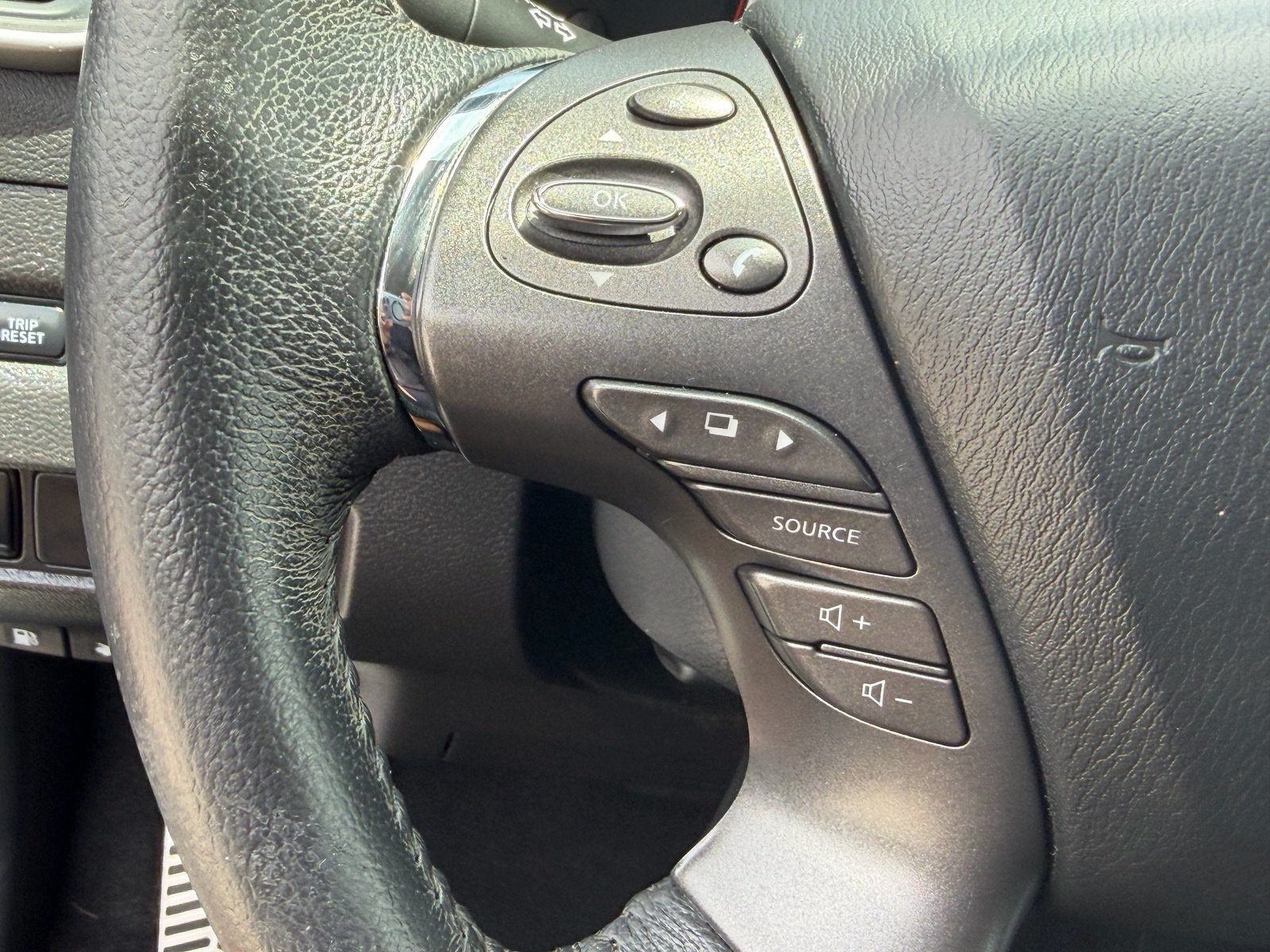 Used 2024 Nissan Murano SV w/ SV Midnight Edition Package FWD image 28
