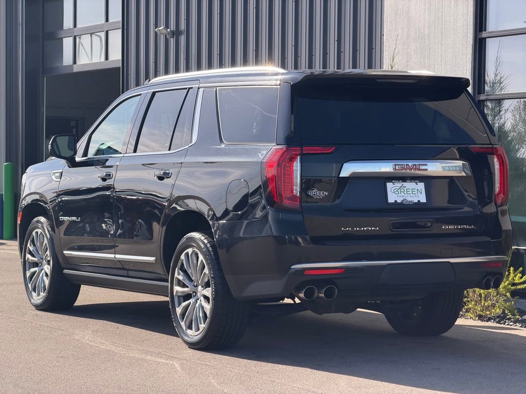 Used 2023 GMC Yukon Denali AWD/4WD image 3