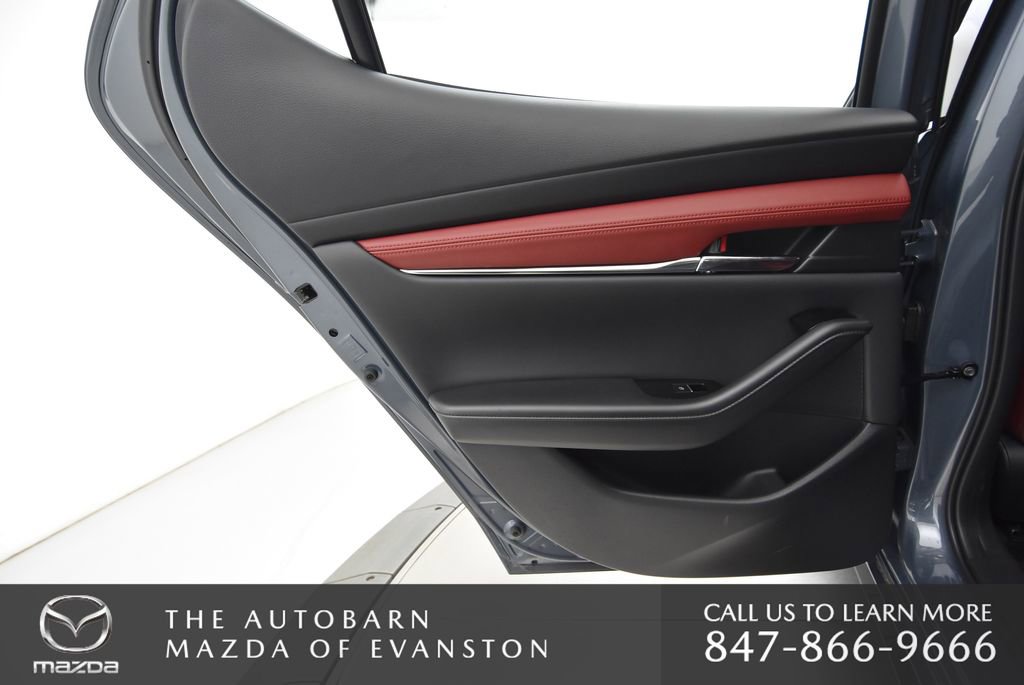 Certified 2025 MAZDA MAZDA3 2.5 S Hatchback w/ Premium Pkg FWD image 40