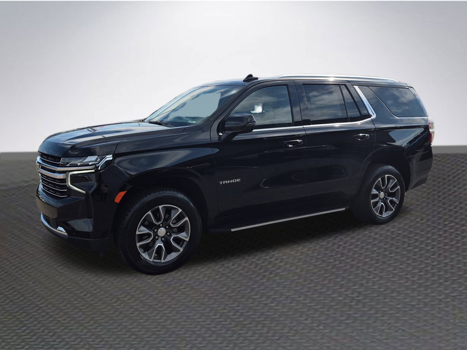 Used 2021 Chevrolet Tahoe LT w/ LT Signature Plus Package image 2