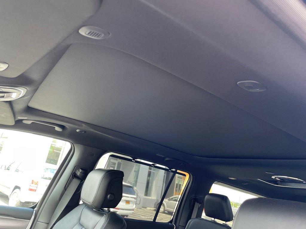 New 2026 Jeep Grand Wagoneer L Limited AWD/4WD image 13