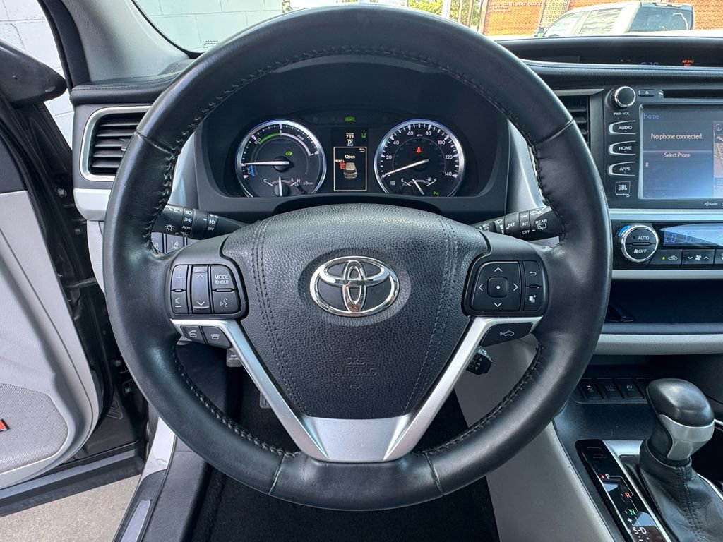 Used 2015 Toyota Highlander Limited Platinum image 25