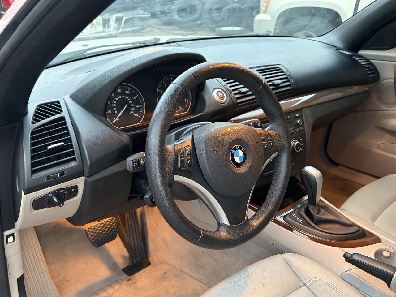 Used 2011 BMW 128i Convertible image 11