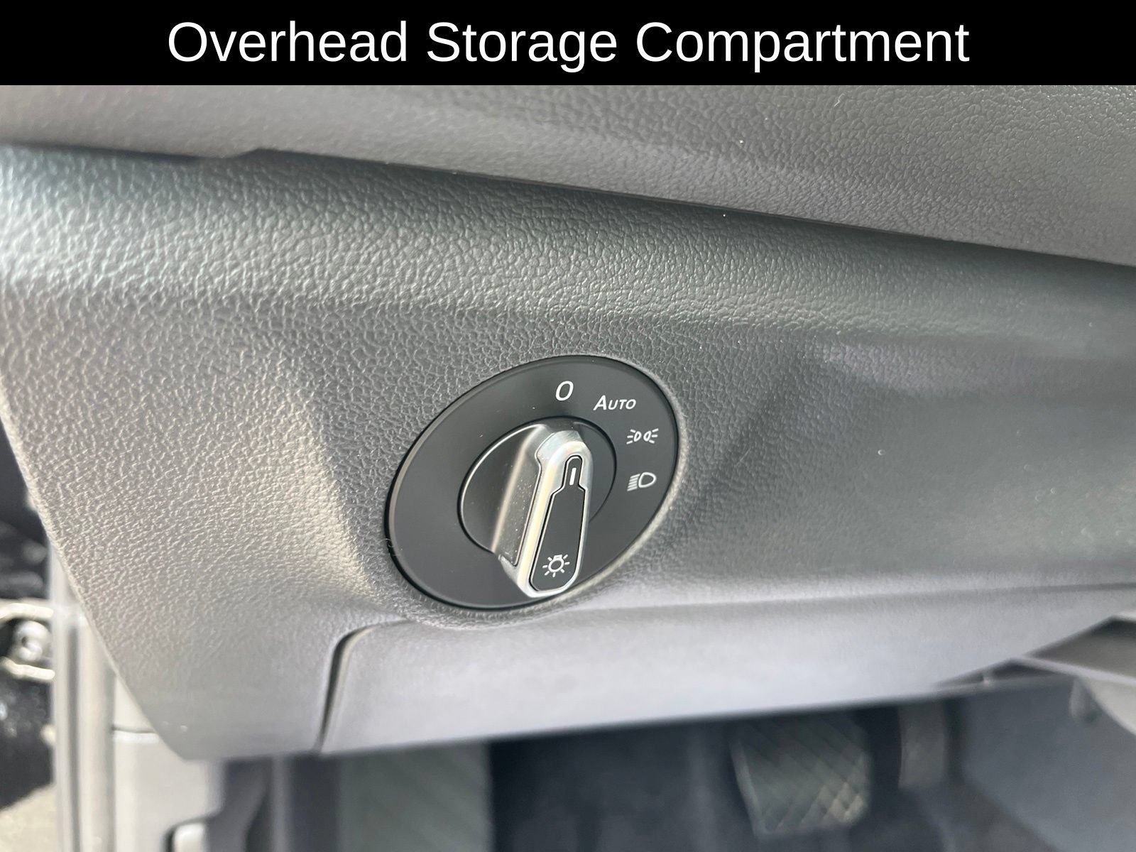 Used 2023 Volkswagen Jetta SE w/ Panoramic Sunroof Package FWD image 15