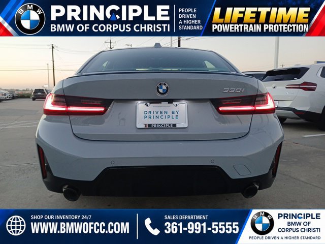 New 2026 BMW 330i Sedan w/ M Sport Package RWD image 9
