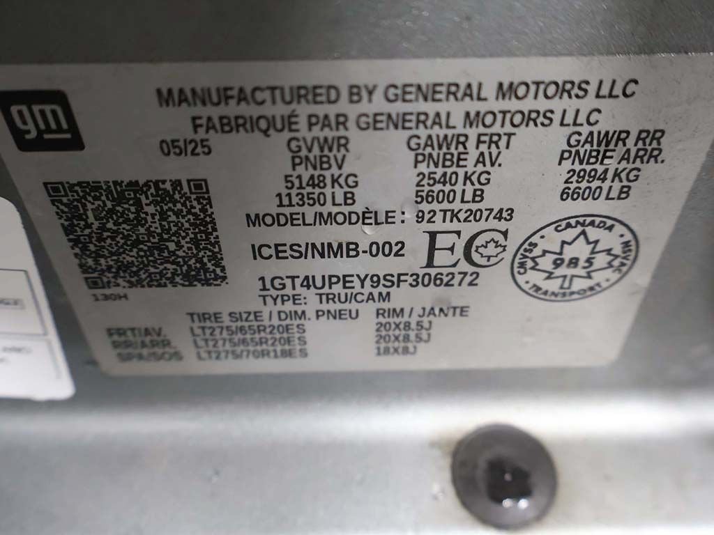 Used 2025 GMC Sierra 2500 AT4 w/ Technology Package AWD/4WD image 54