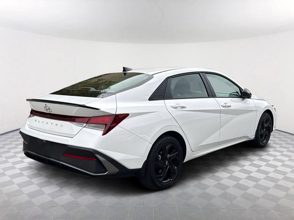 New 2026 Hyundai Elantra Sport FWD image 5