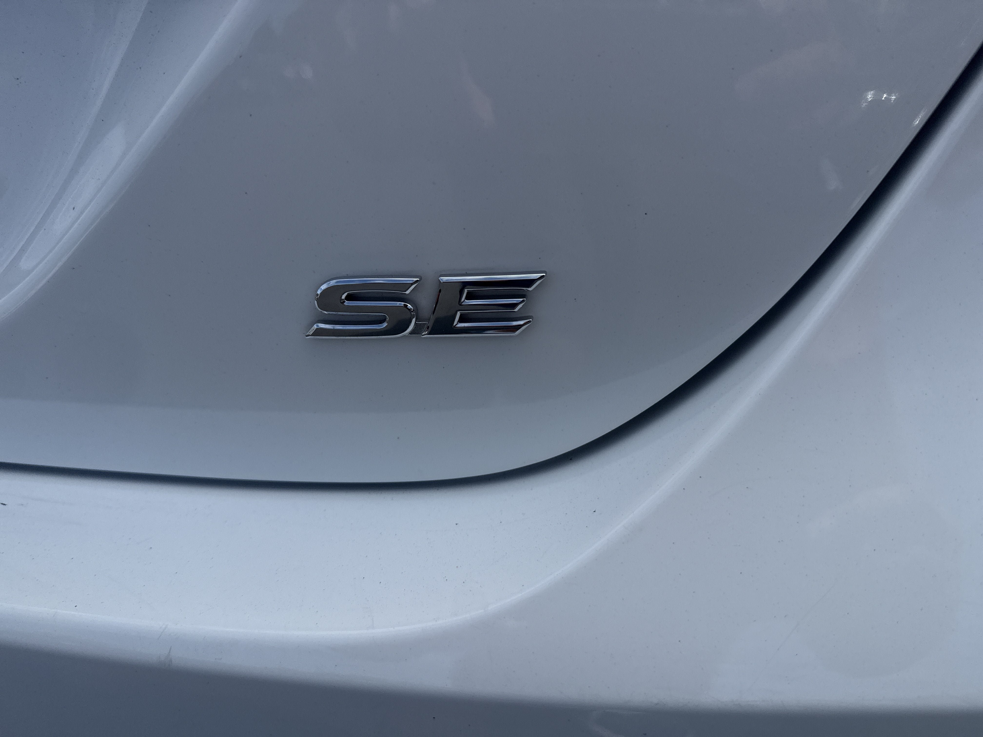 Used 2021 Toyota Camry SE FWD image 25