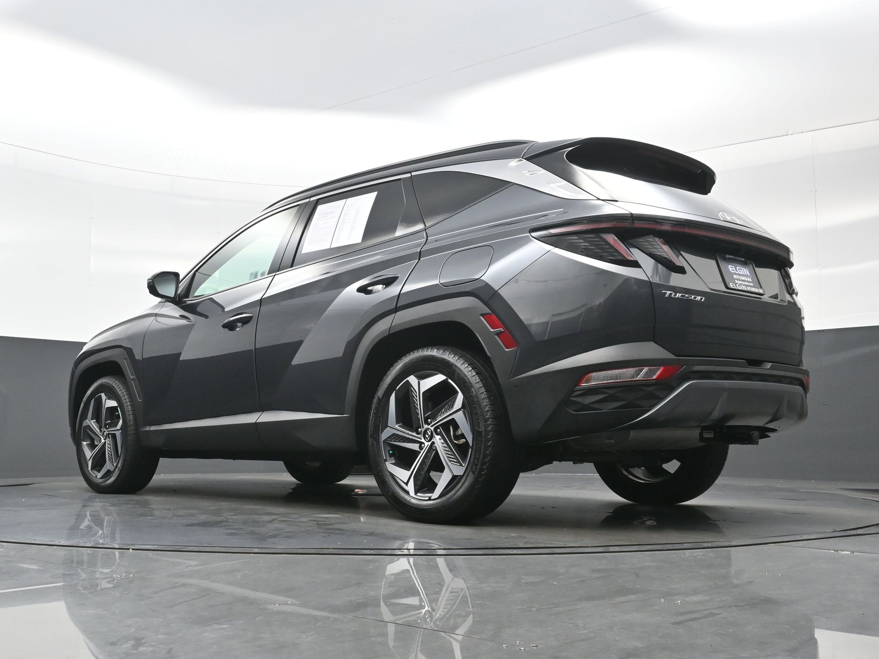 Certified 2024 Hyundai Tucson Limited AWD/4WD image 31
