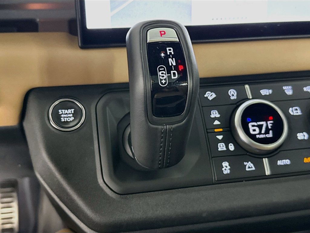 Certified 2025 Land Rover Defender 110 X AWD/4WD image 16