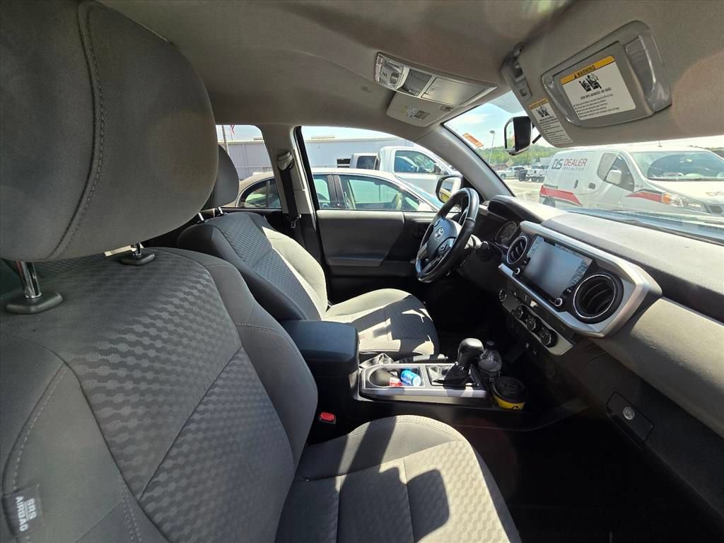 Used 2023 Toyota Tacoma SR5 w/ Technology Package RWD image 7