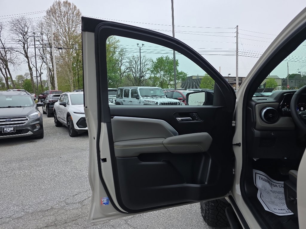 New 2026 Chevrolet Colorado ZR2 w/ ZR2 Bison Edition AWD/4WD image 30