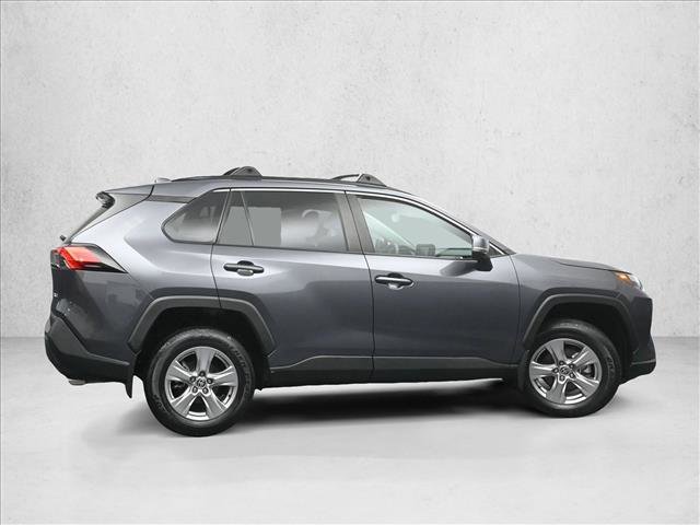 Used 2022 Toyota RAV4 XLE image 4