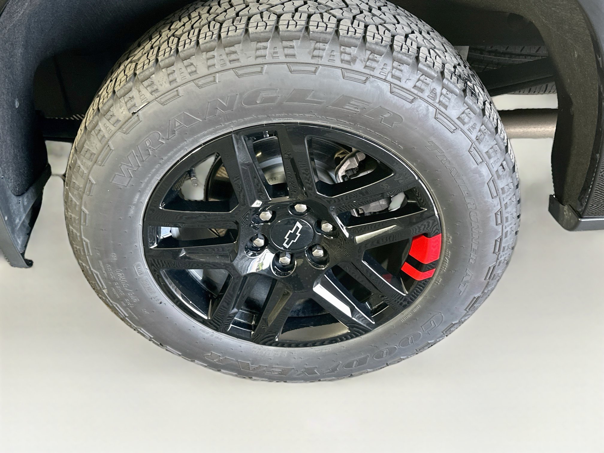 Used 2025 Chevrolet Silverado 1500 RST w/ Redline Edition AWD/4WD image 11