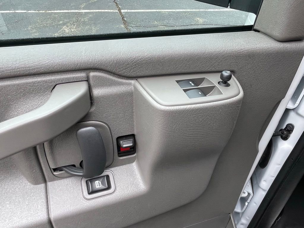 Certified 2024 Chevrolet Express 2500 w/ Driver Convenience Package image 26