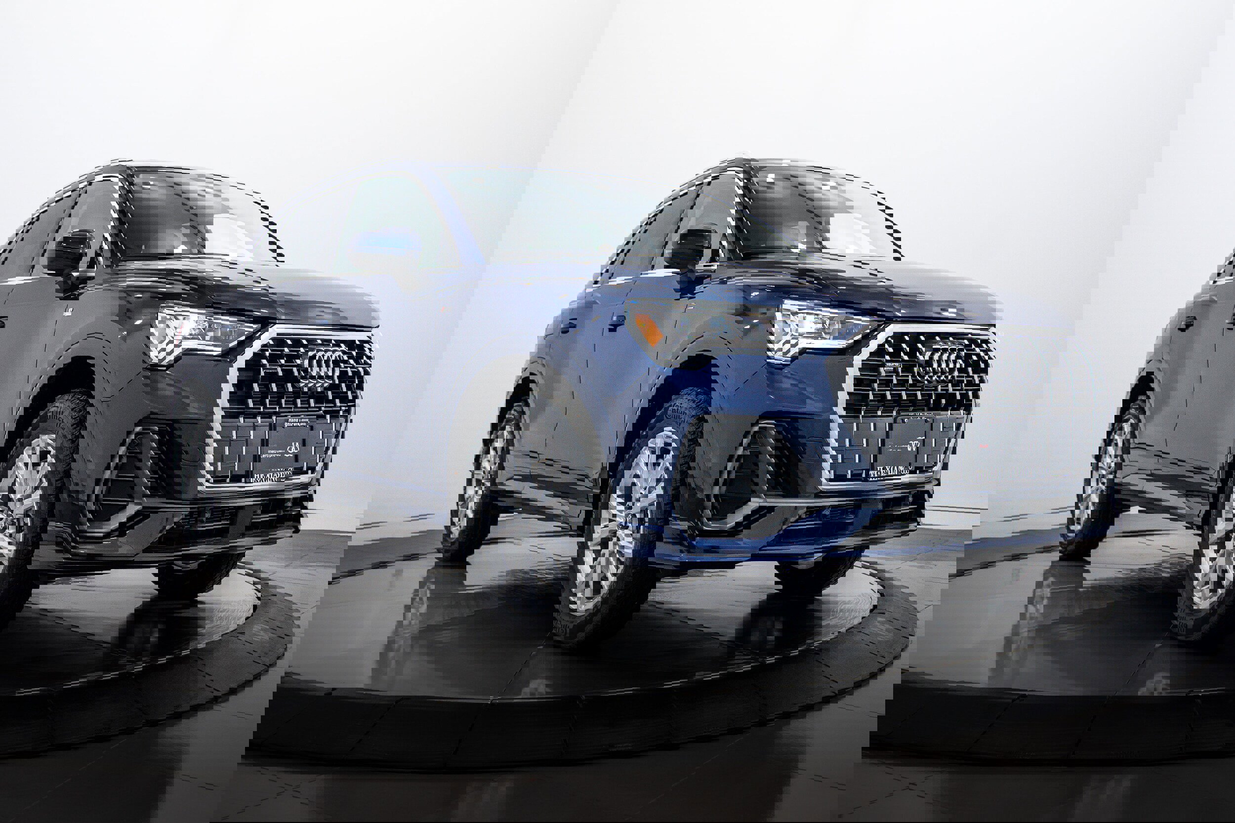 Certified 2025 Audi Q3 2.0T Premium Plus w/ Premium Plus Package