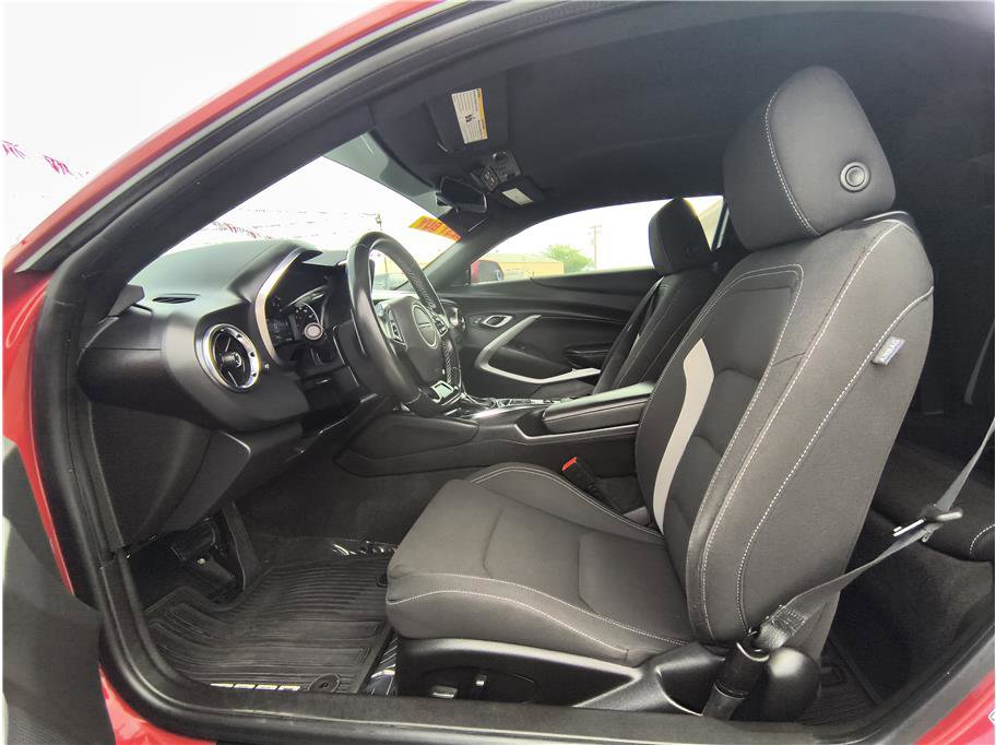 Used 2023 Chevrolet Camaro LT w/ RS Package image 9