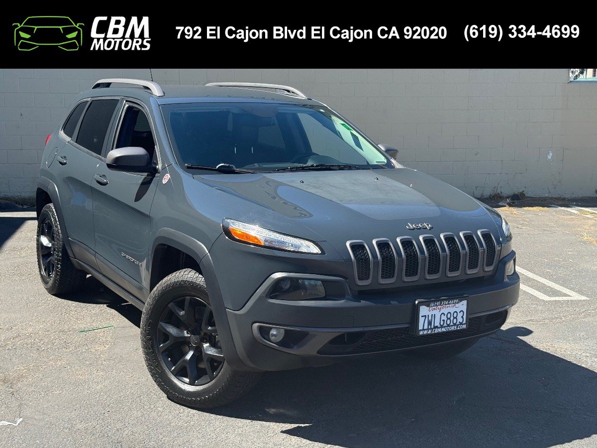 Used 2017 Jeep Cherokee Trailhawk AWD/4WD image 1