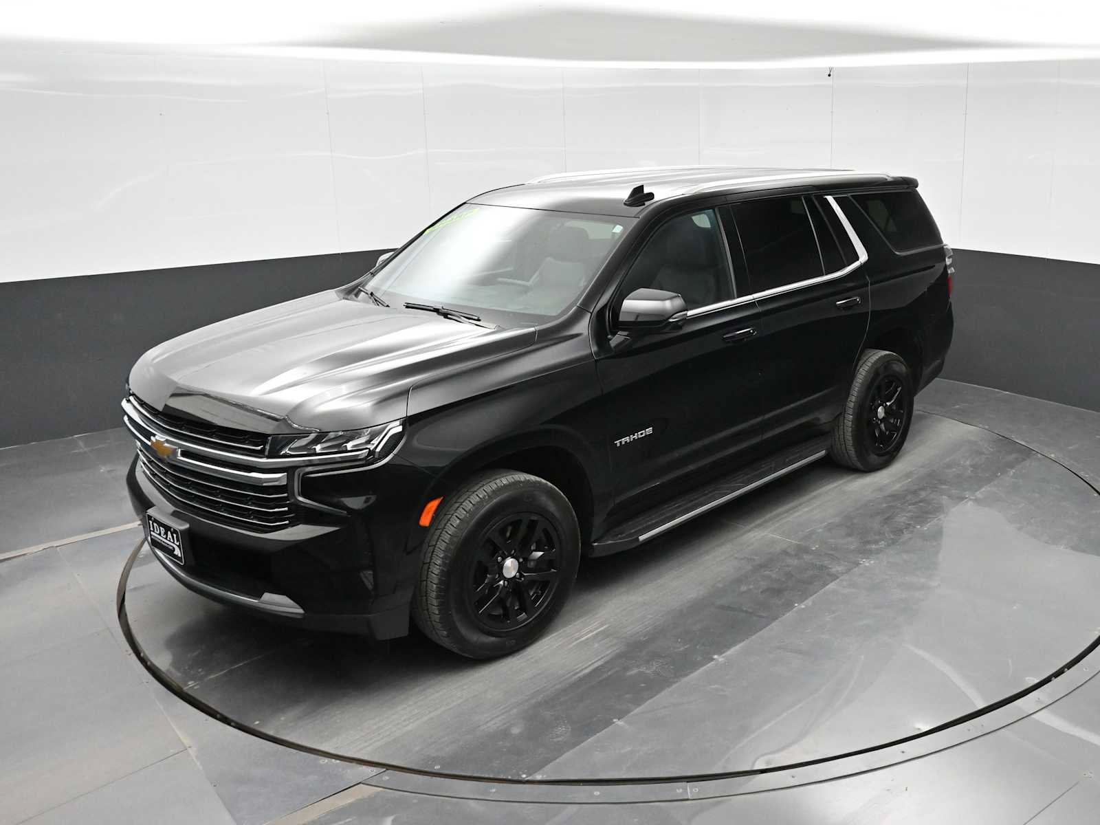 Used 2023 Chevrolet Tahoe LT w/ Luxury Package AWD/4WD image 27