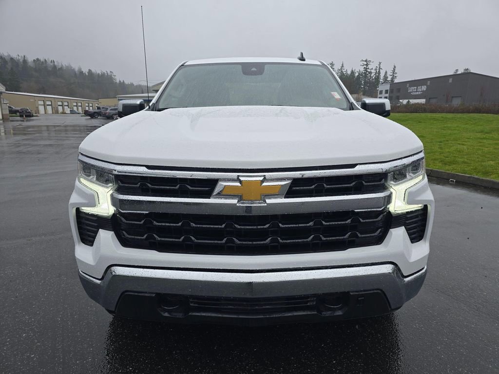Used 2024 Chevrolet Silverado 1500 LT w/ Z71 Off-Road Package AWD/4WD image 8