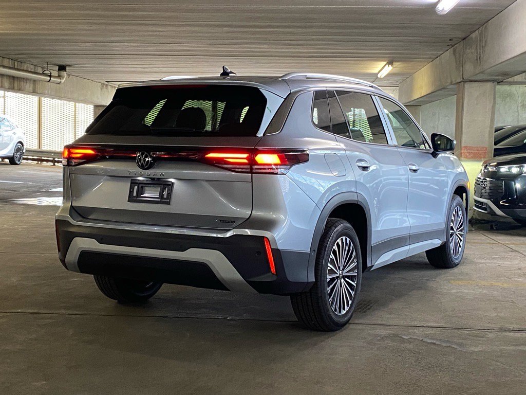 New 2025 Volkswagen Tiguan S image 3