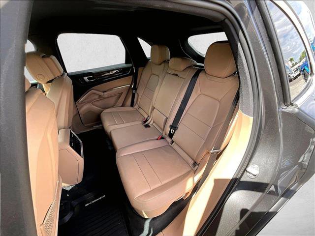 Used 2020 Porsche Cayenne AWD/4WD image 27