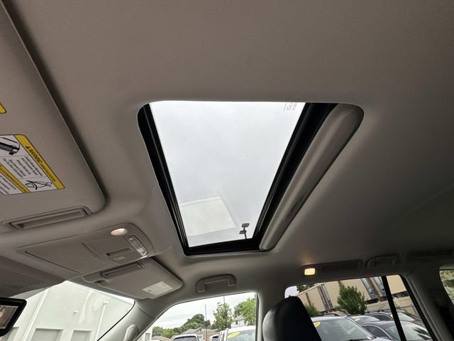 Used 2019 Nissan Armada Platinum RWD image 27