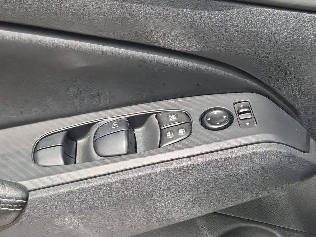 Certified 2025 Nissan Altima 2.5 SV FWD image 17