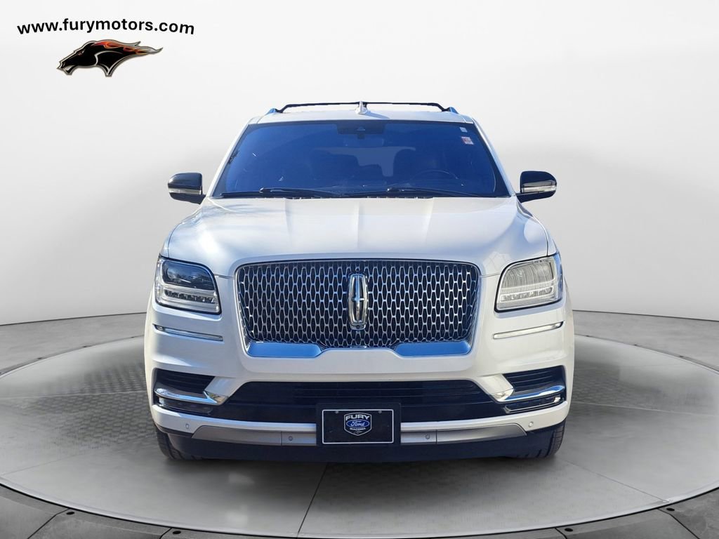Used 2019 Lincoln Navigator Reserve image 8