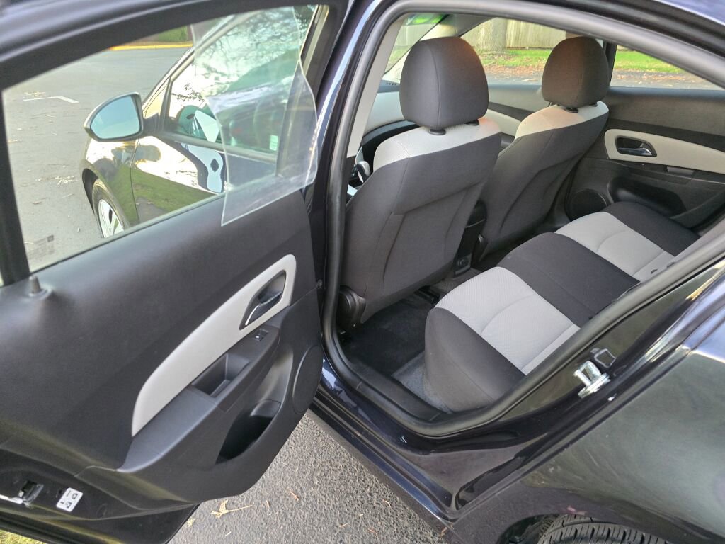 Used 2016 Chevrolet Cruze LS image 19