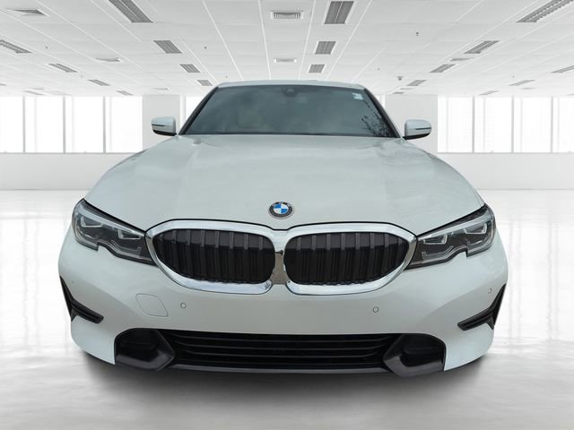 Certified 2022 BMW 330i xDrive Sedan w/ Convenience Package video 2
