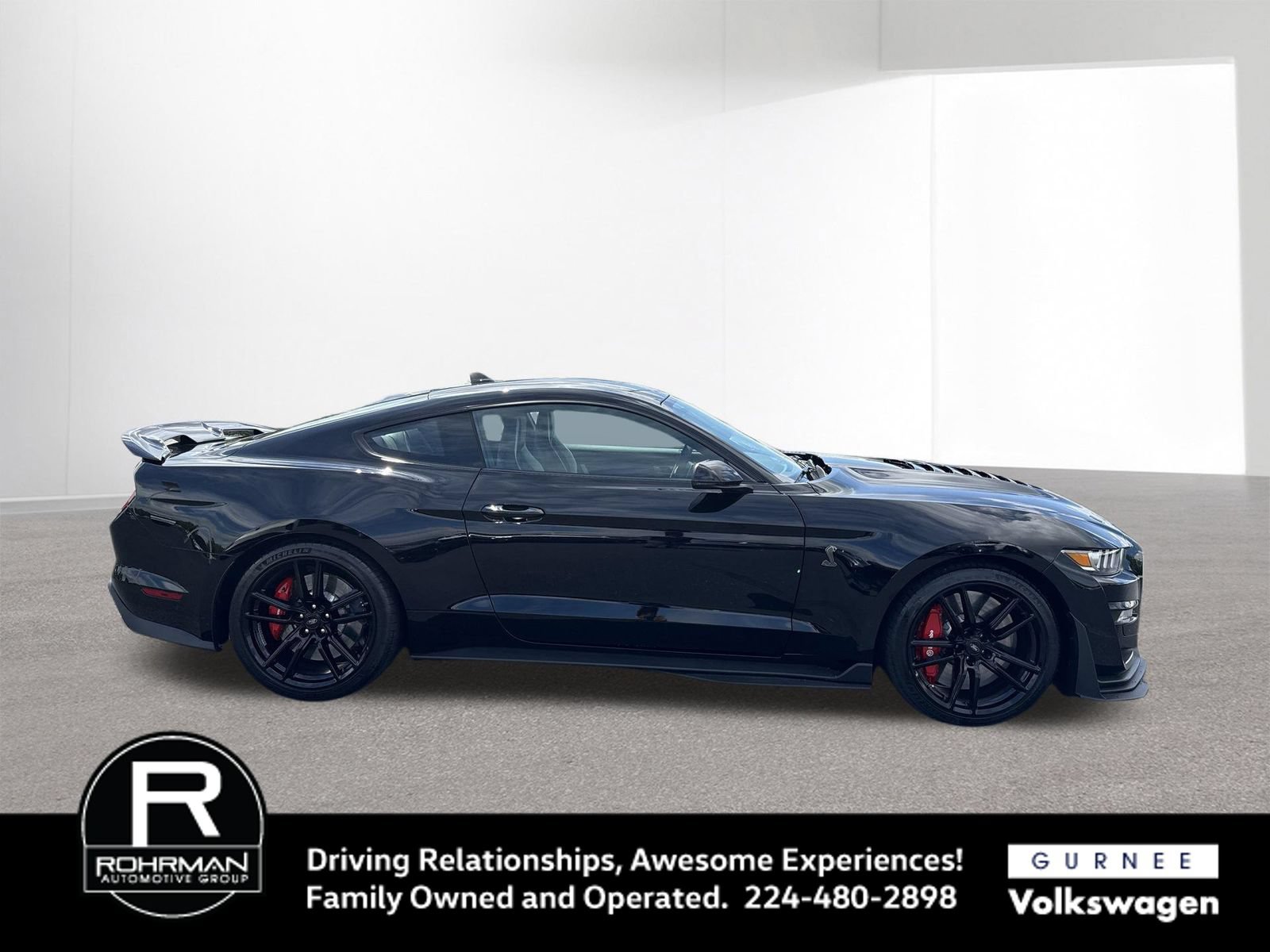 Used 2021 Ford Mustang Shelby GT500 w/ Technology Package RWD image 11