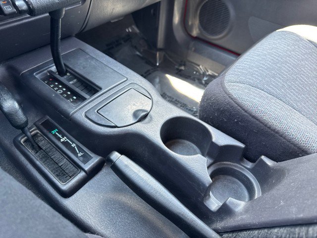Used 2001 Jeep Cherokee Sport image 21