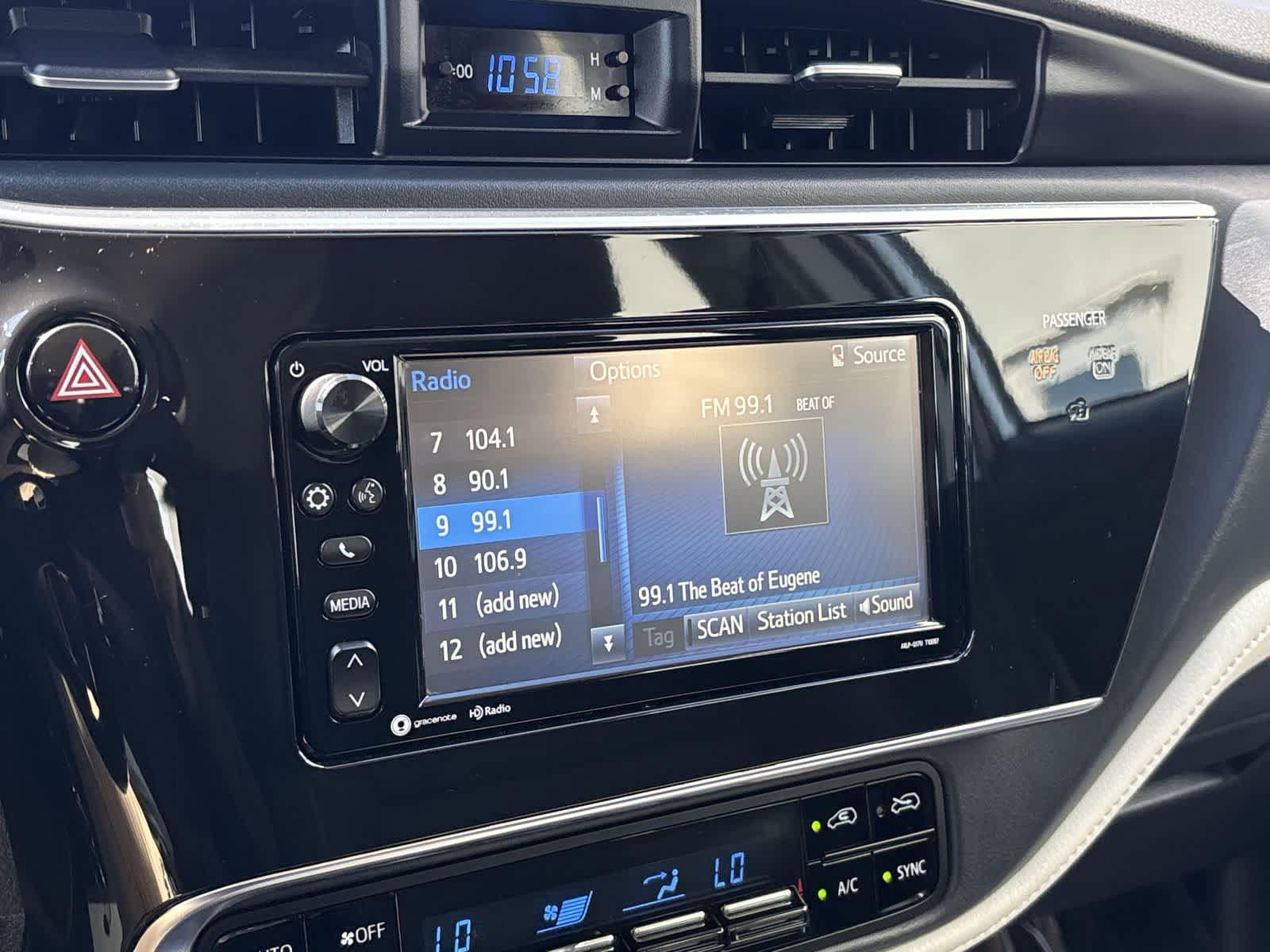 Used 2018 Toyota Corolla iM FWD image 15