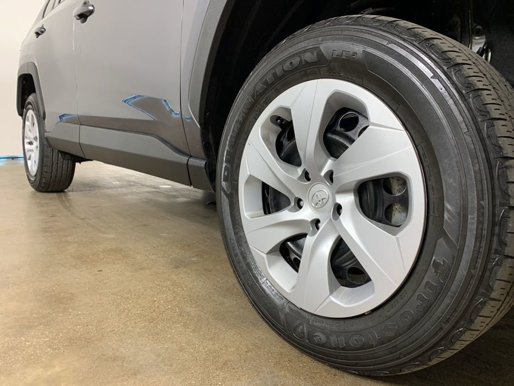 Used 2024 Toyota RAV4 LE image 6