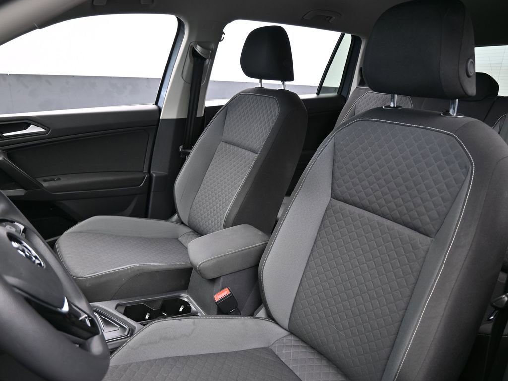Used 2021 Volkswagen Tiguan S image 10