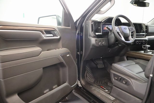 New 2026 Chevrolet Silverado 1500 RST AWD/4WD image 9
