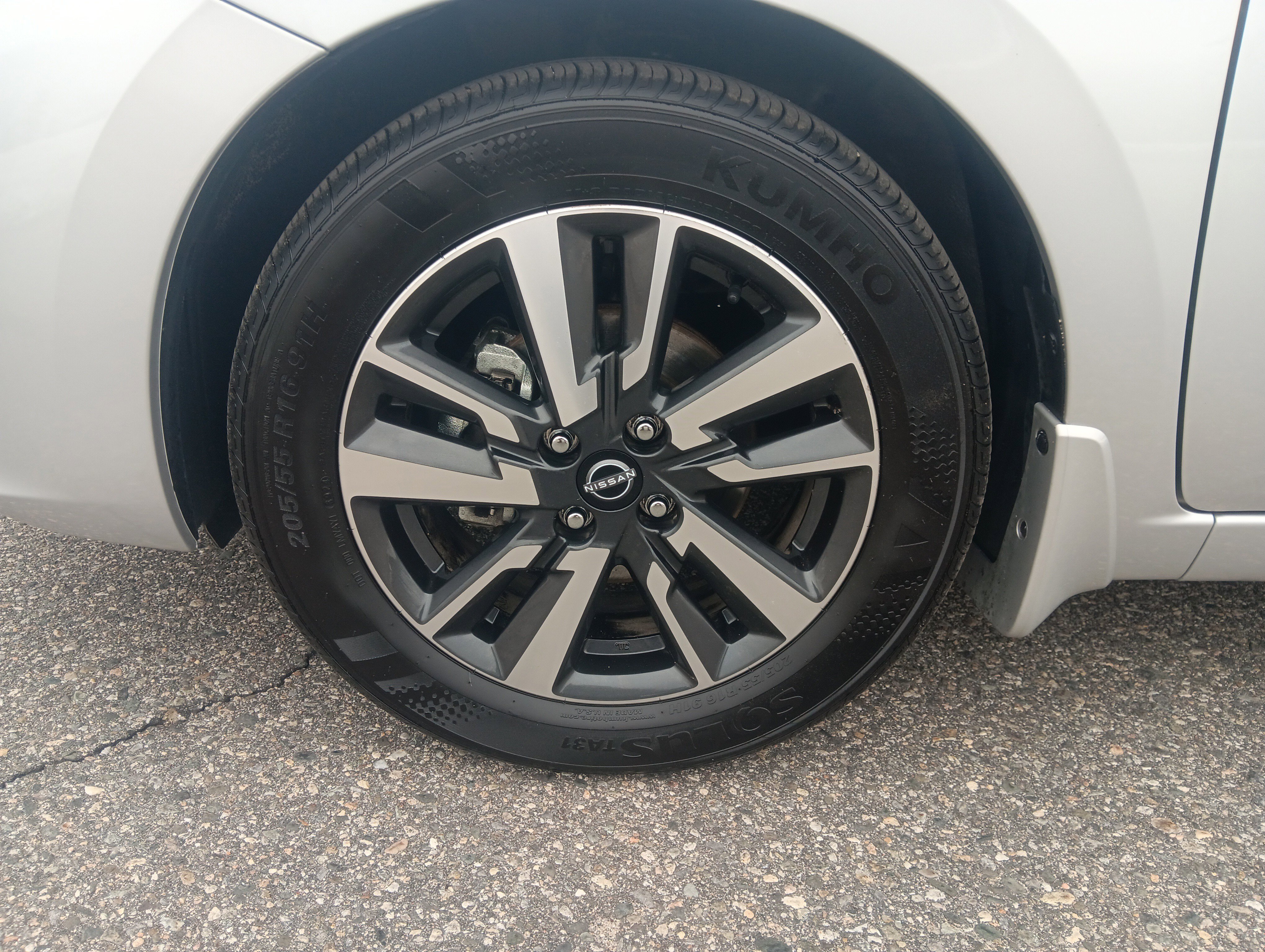 Certified 2025 Nissan Versa SV w/ Trunk Package image 12