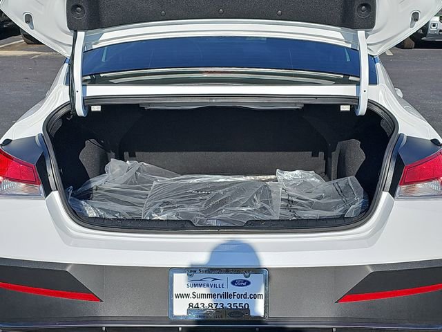 Used 2025 Hyundai Elantra Sport image 12